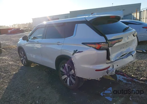 2025 Mitsubishi Outlander Se 2.5 2Wd z USA, uszkodzony, nr VIN JA4J3VA80SZ032016